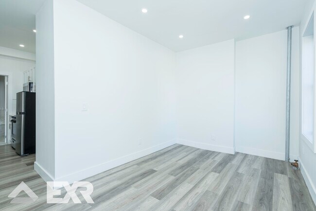 Building Photo - 641 St Marks Ave