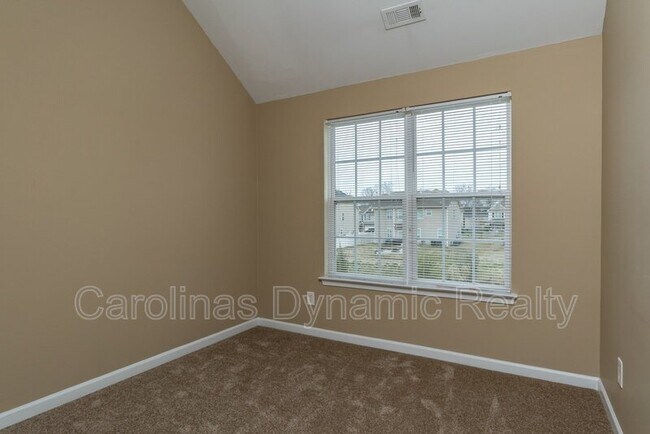 Building Photo - 2118 Lexington Ave