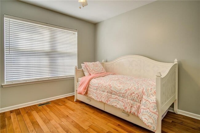 Building Photo - 1236 Cumberland Creek Pl SW