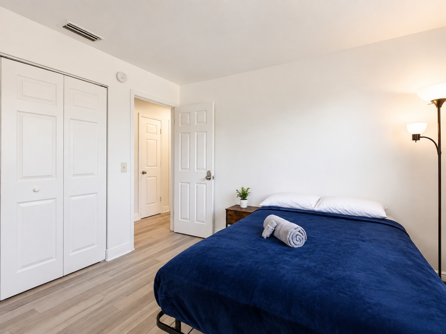Building Photo - 4862 Andros Dr