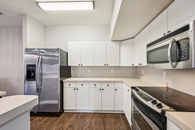 Building Photo - 4611 Sandhurst St