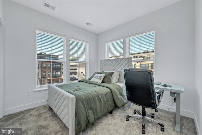 Building Photo - 1249 Northside Park Blvd