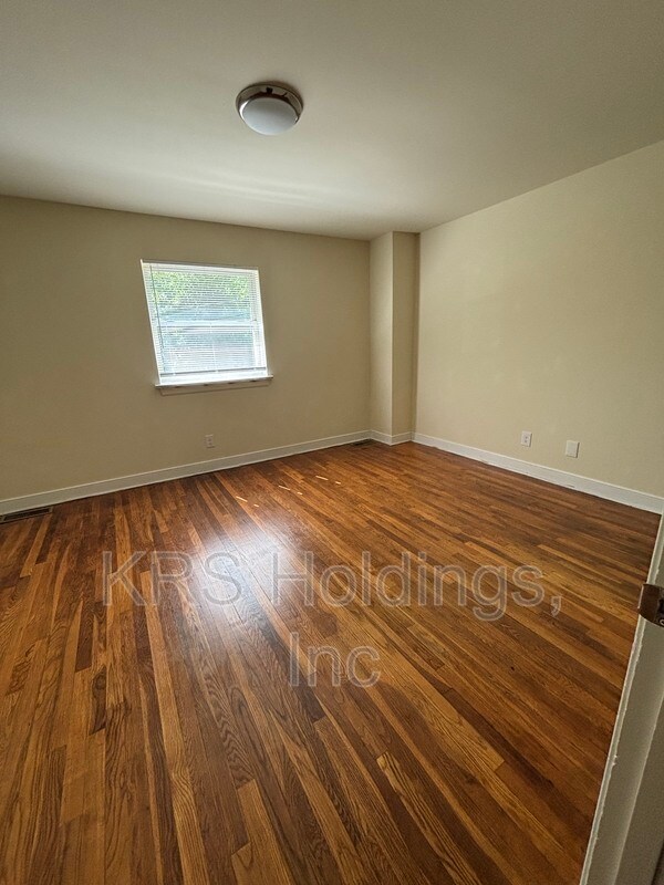 Building Photo - 5244 Goolsby Ct
