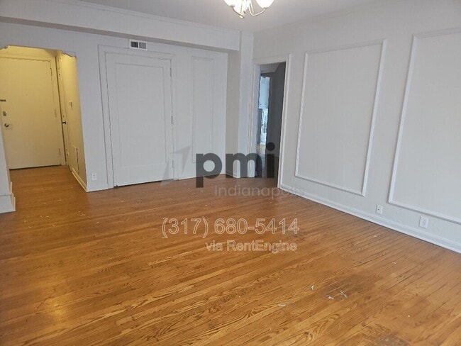 Building Photo - 1 W 28th St