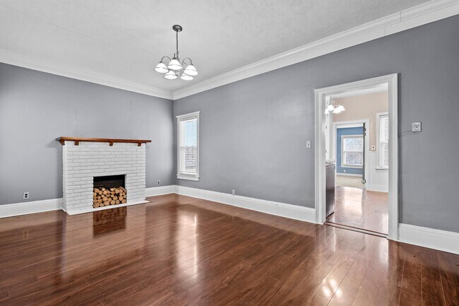 Building Photo - 116 Olive St