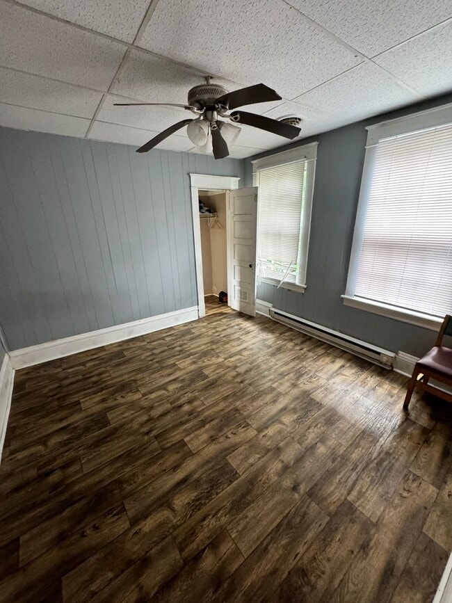 Building Photo - Beautiful 2 bed 1 bath house in Churchill