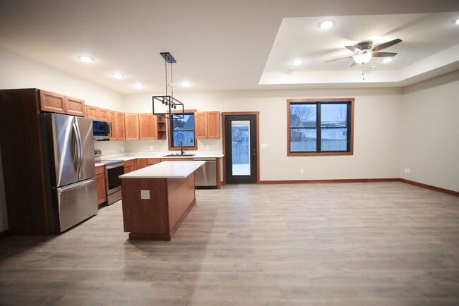 Building Photo - 1926 W 6th St