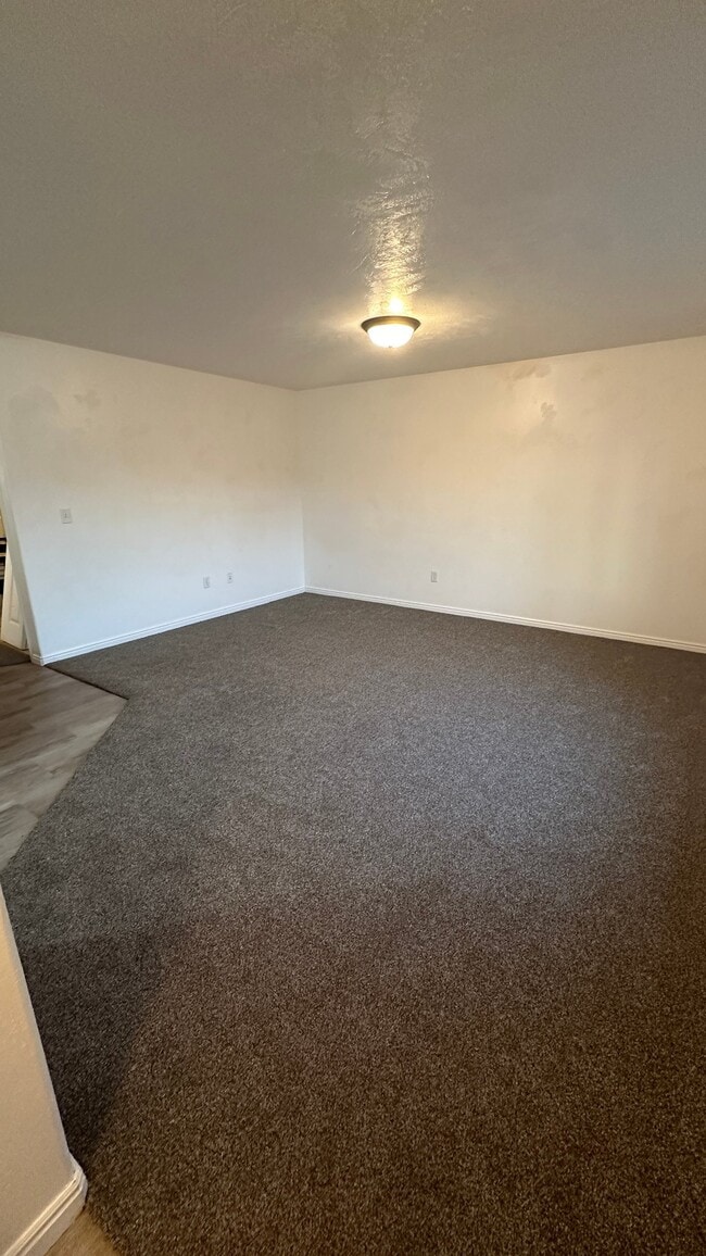 Building Photo - 167 Stockham Boulevard
