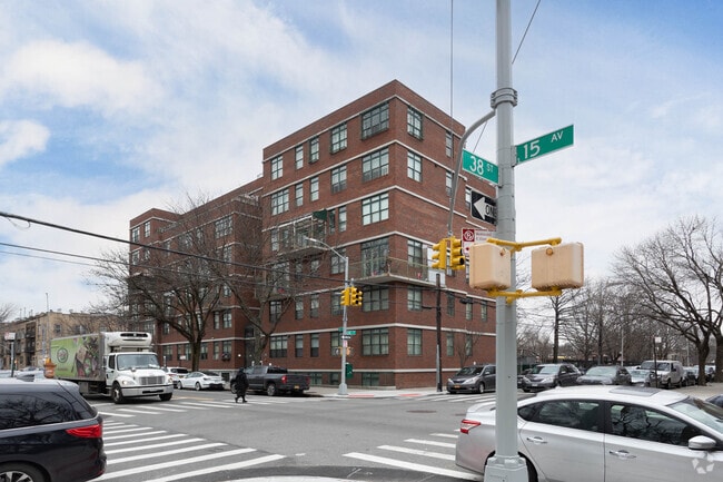 Building Photo - Eretz One Luxury Condominiums