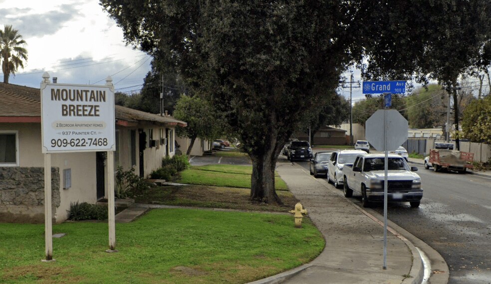 Building Photo - Mountain Breeze Apts