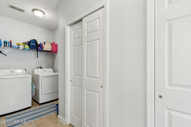 Building Photo - 95152 Cypress Trail