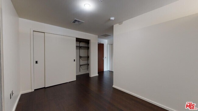 Building Photo - 1155 S Grand Ave