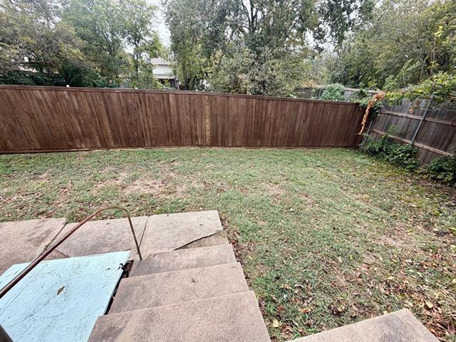 Building Photo - 1001 W Cole St