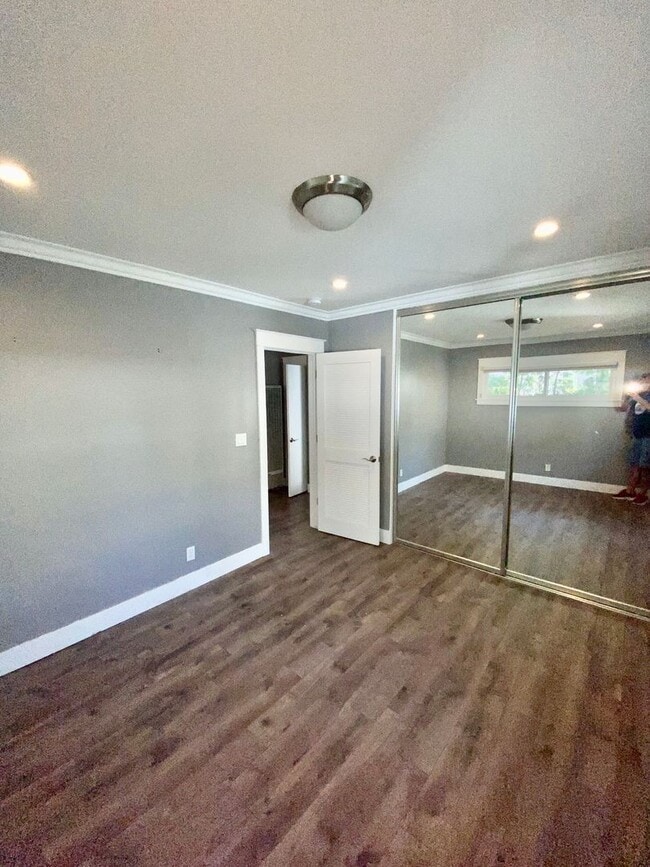 Building Photo - 524avef