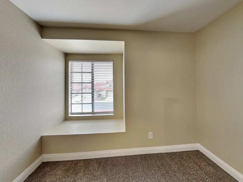 Building Photo - 1862 Golden Spike Dr