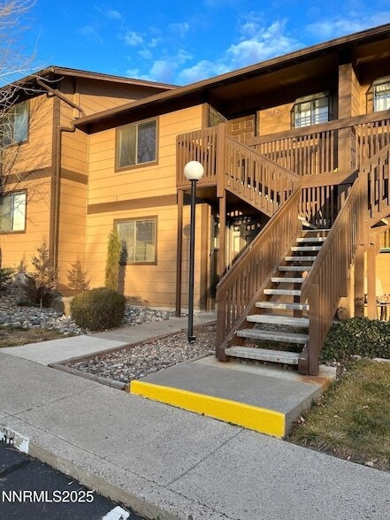 Building Photo - 2980 Tierra Verde W