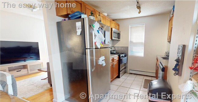 Primary Photo - 27 Mt Vernon St
