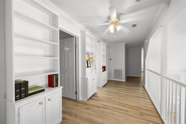 Building Photo - 9203 Godstone Ln