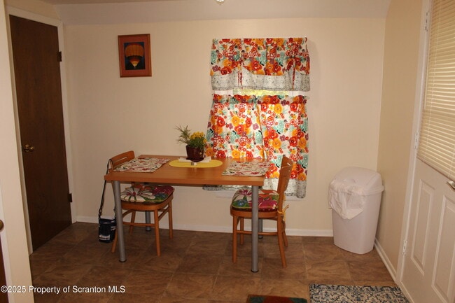 Building Photo - 63 Shore Dr