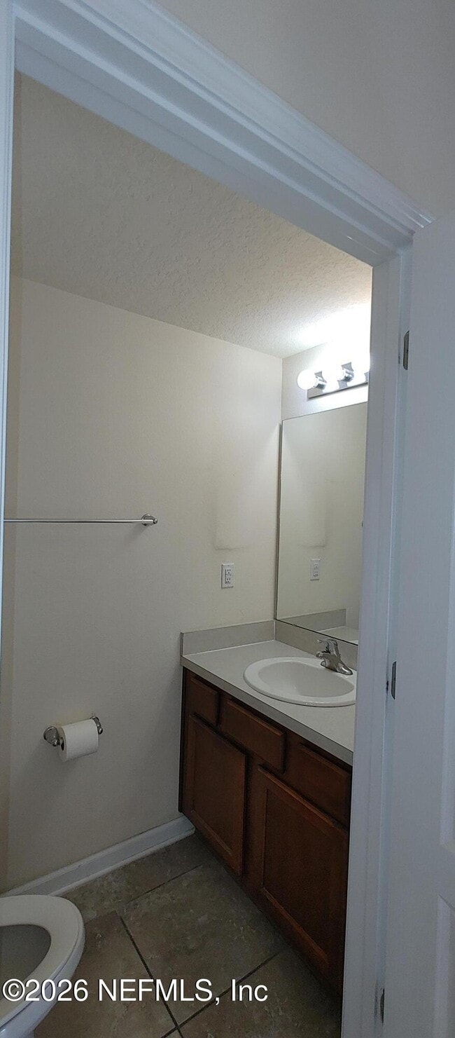 Building Photo - 643 Servia Dr