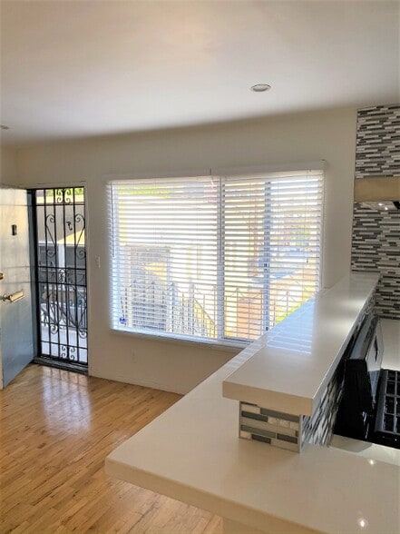 Building Photo - 1433 9th St