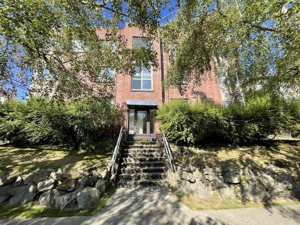 Building Photo - Denny Apartments