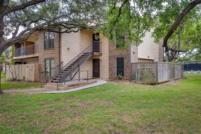 Primary Photo - 4159 Steck Ave