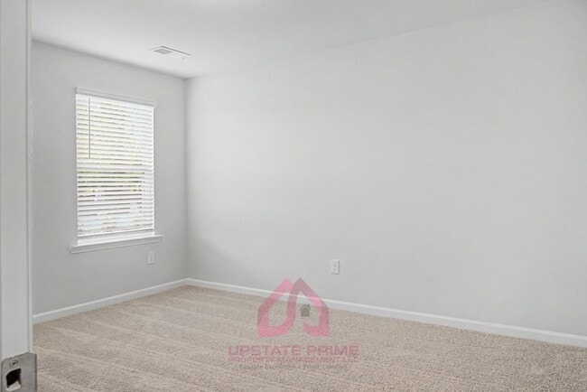 Building Photo - 378 Highline Trl