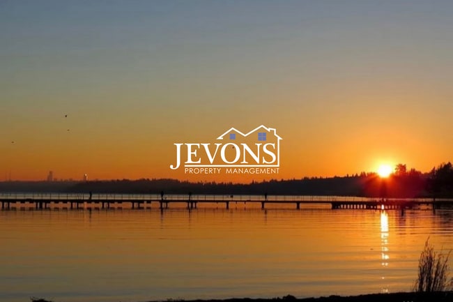 Building Photo - Coming soon - 2BR/1.5BA Condo in Kirkland