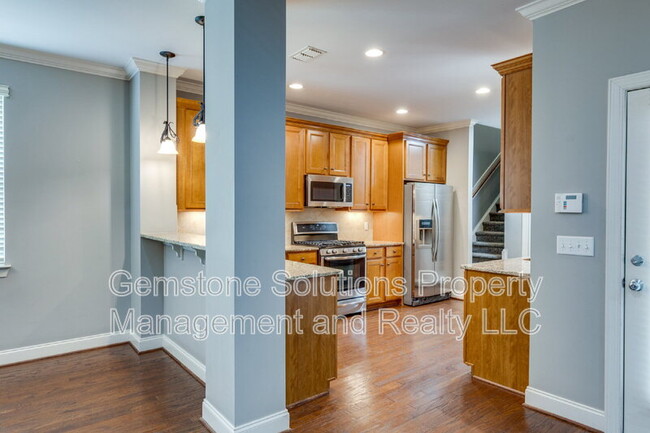 Building Photo - 301 Pennystone Cir