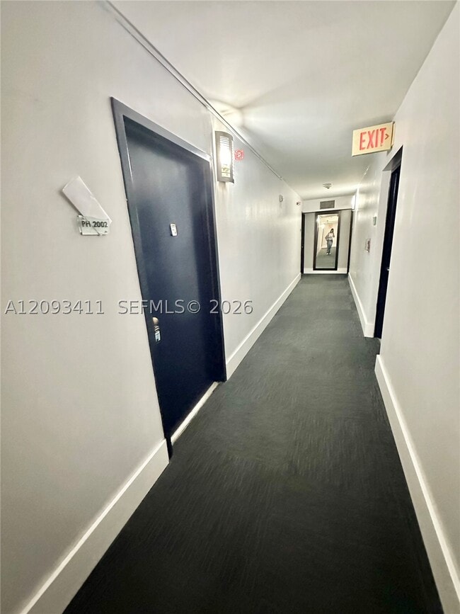 Building Photo - 850 N Miami Ave