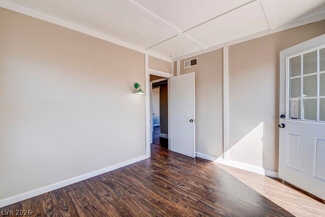 Building Photo - 18 Magnesium St