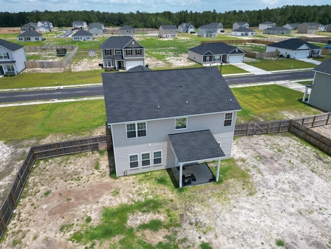 Building Photo - 195 Deerfield Dr NE