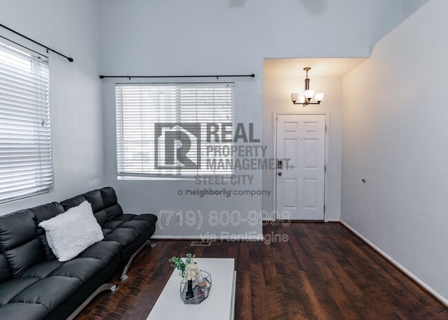 Building Photo - 2214 Cowhand Pl