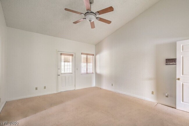 Building Photo - Gated Community, 1-Story, 3 Bedrooms Home ...