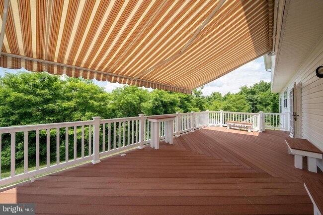 Building Photo - 1401 Windjammer Ct