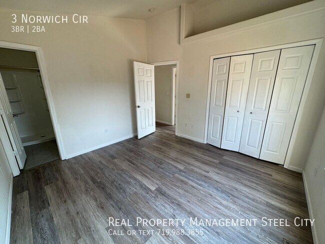 Building Photo - 3 Norwich Cir