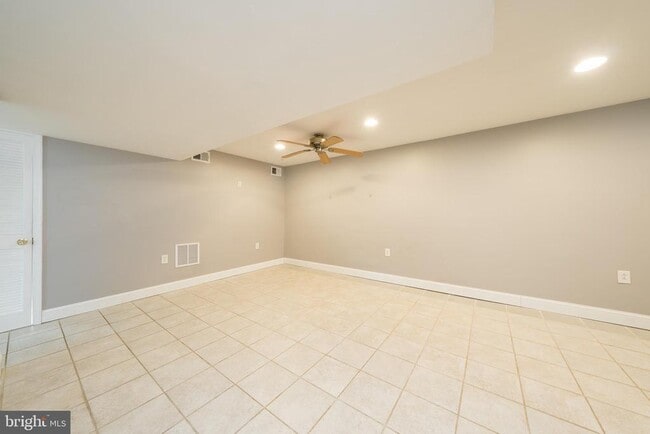 Building Photo - 4305 Oglethorpe St