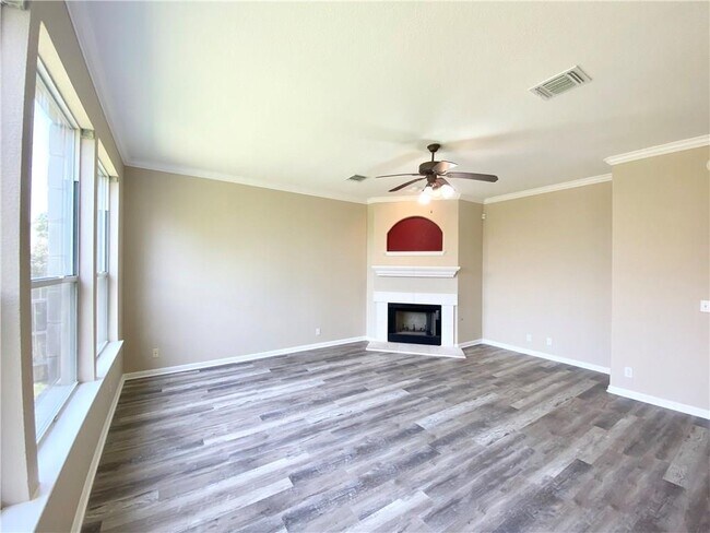 Building Photo - 2214 Conway Cove
