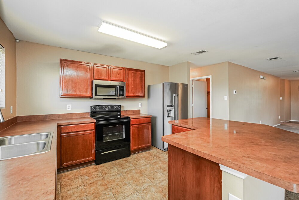 Building Photo - 10001 Chrysalis Dr