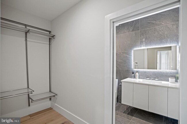 Building Photo - Absolutely Incredible, Light-Filled 2 Leve...