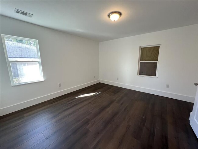 Building Photo - 76 Rockmart Dr NW