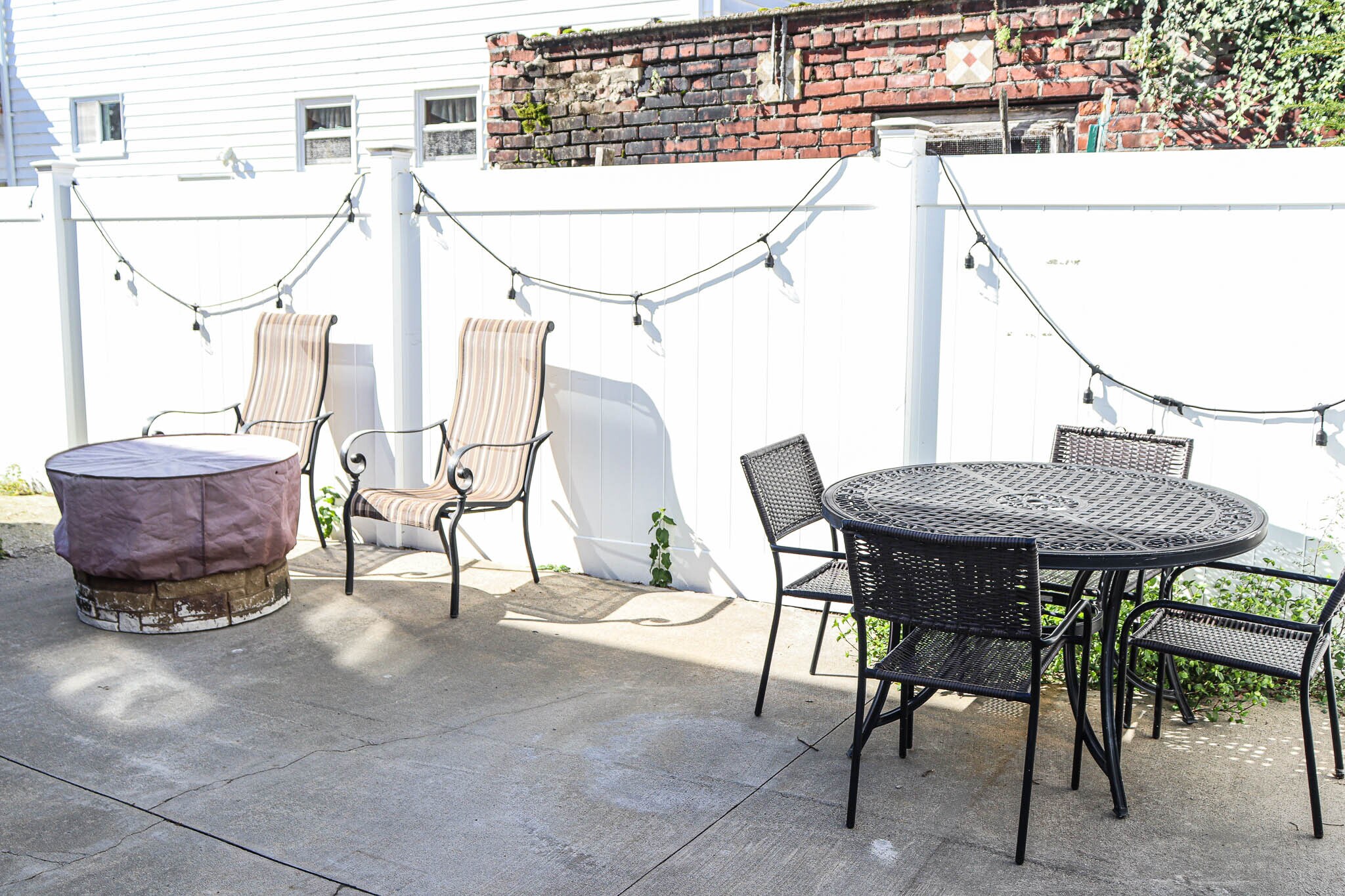 Building Photo - 36 Lancaster St