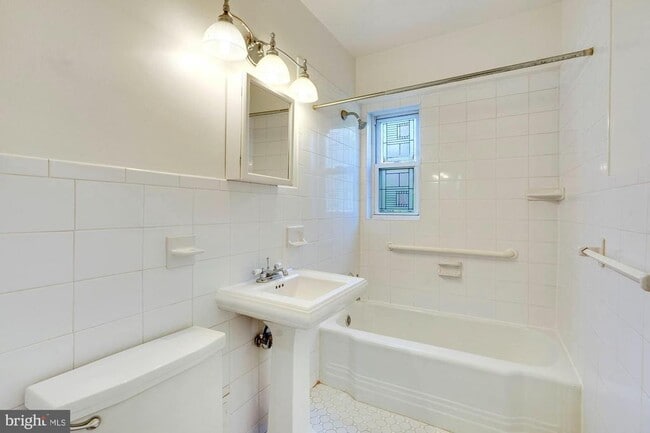 Building Photo - 2500 Q St NW