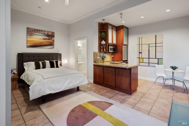 Building Photo - 675 Shiloh Canyon