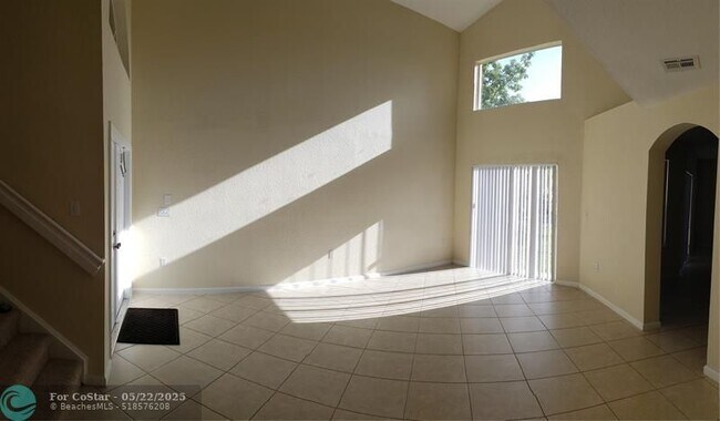 Building Photo - 2802 SW 165th Ave