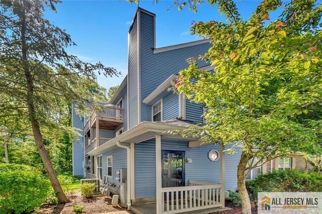Building Photo - 6092 Cedar Ct