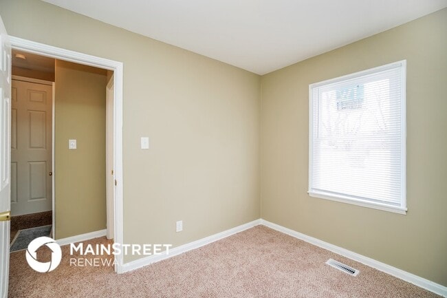 Building Photo - 2231 Dartmouth Ave