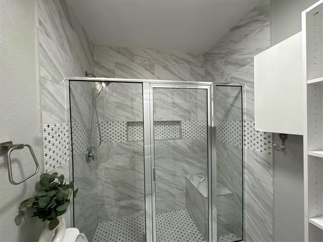 Building Photo - 2215 Washington Ave