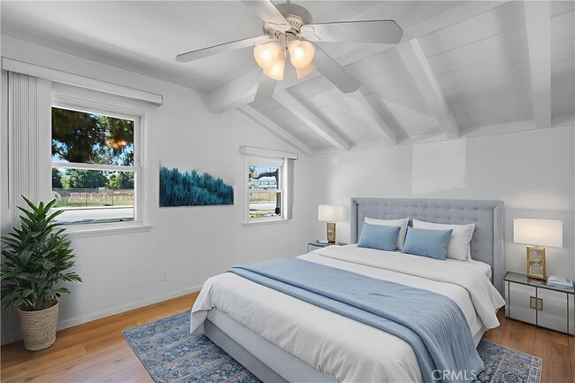 Building Photo - 5210 Ventura Canyon Ave